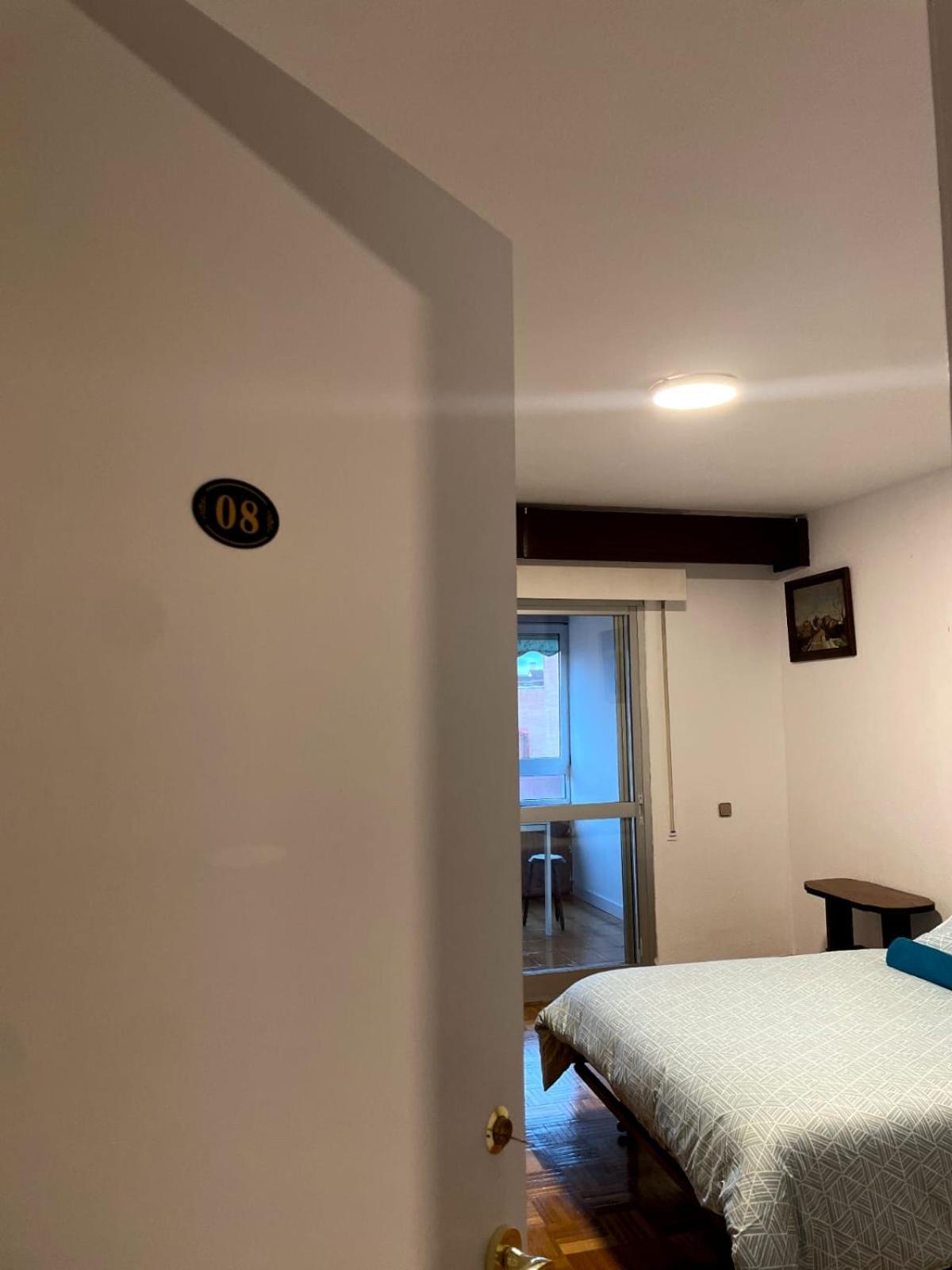 Private Rooms Madrid Atocha Ngoại thất bức ảnh